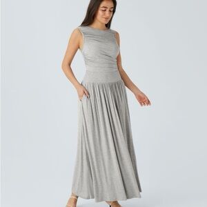 HALARA Light Gray Ruched Bodice Sleeveless Maxi Dress